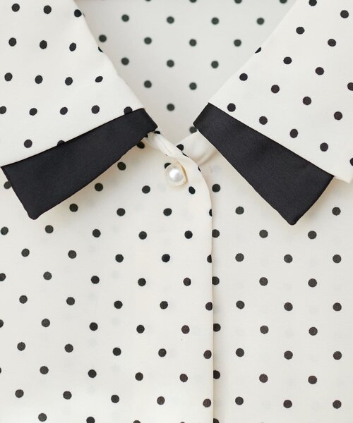 natural couture（ナチュラルクチュール）の「【WEB限定】osono配色重ね衿三角カフスブラウス（シャツ/ブラウス・レディース・サックスブルー/オフホワイト/ミント/ピンク/ネイビー/ドット・FREE）」の20枚目の写真