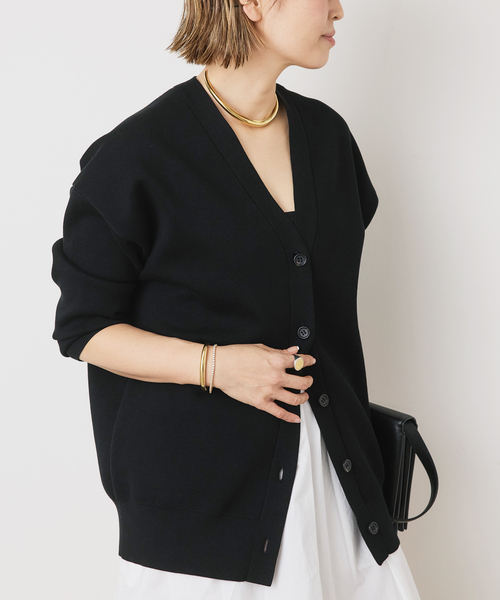 Deuxieme Classe(ドゥーズィエムクラス)の「*Sofia Vネック カーディガン(ニット/セーター・レディース・ブラック/ホワイト・FREE)」の10枚目の写真