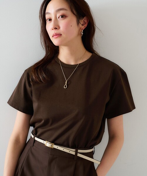 UNTITLED（アンタイトル）の「【ベーシック/インナーにも/手洗い可】クルーネックプルオーバー（Tシャツ/カットソー・レディース・ホワイト/ブラック/ブラウン系その他・00/02/04/44/48）」の3枚目の写真