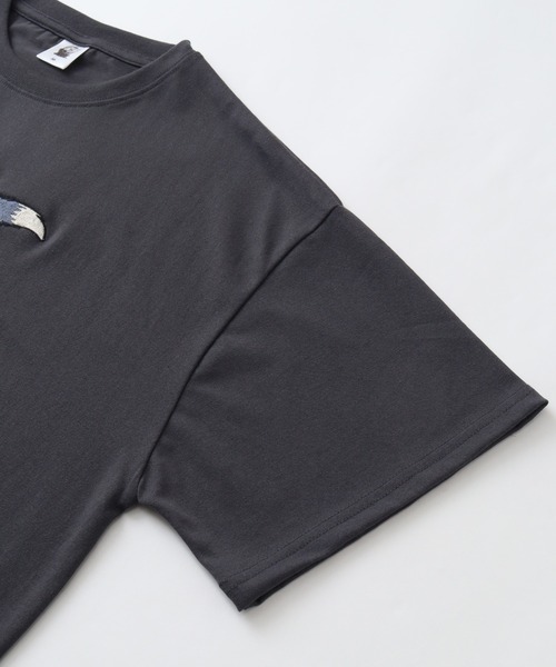 Tom&Jerry(トムアンドジェリー)の「【Tom & Jerry/トム & ジェリー】 アートワークデザイン 総刺繍 半袖クルーネックTシャツ(Tシャツ/カットソー・レディース・パープル/スミクロ/オフホワイト/杢グレー・M/L)」の11枚目の写真