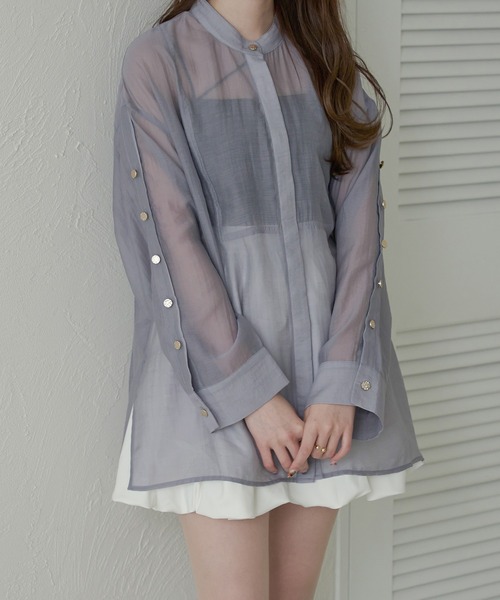 Ambre Neige(アンブルネージュ)の「sleeve slit sheer button shirt / 袖スリットシアーボタンシャツ(シャツ/ブラウス・レディース・アイボリー/ピンクベージュ/ブルー系その他/ライトグリーン・FREE)」の3枚目の写真