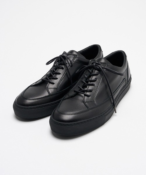wjk(ダヴルジェイケイ)の「mko12781-low cut leather sneaker レザースニーカー(スニーカー・メンズ・ホワイト/ブラック×ホワイト/ブラック・43/42/41)」の2枚目の写真