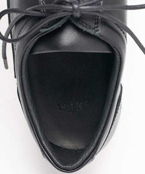 wjk(ダヴルジェイケイ)の「mko12781-low cut leather sneaker レザースニーカー(スニーカー・メンズ・ホワイト/ブラック×ホワイト/ブラック・43/42/41)」の5枚目の写真
