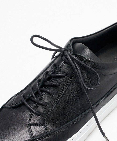 wjk(ダヴルジェイケイ)の「mko12781-low cut leather sneaker レザースニーカー(スニーカー・メンズ・ホワイト/ブラック×ホワイト/ブラック・43/42/41)」の4枚目の写真