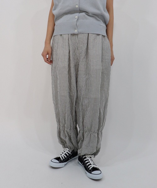 haupia（ハウピア）の「草原の風をまとうパンツ【パンツ】（その他パンツ・レディース・ブラック/ネイビー/ストライプ・MEDIUM）」の5枚目の写真