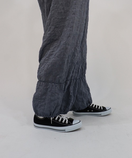 haupia（ハウピア）の「草原の風をまとうパンツ【パンツ】（その他パンツ・レディース・ブラック/ネイビー/ストライプ・MEDIUM）」の14枚目の写真