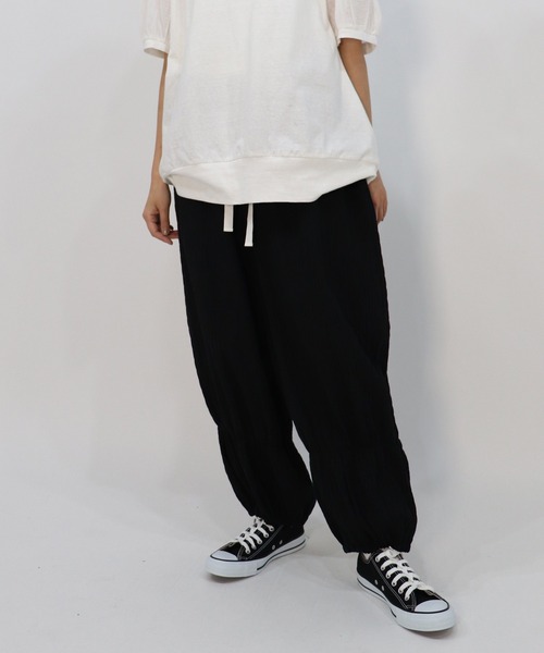 haupia（ハウピア）の「草原の風をまとうパンツ【パンツ】（その他パンツ・レディース・ブラック/ネイビー/ストライプ・MEDIUM）」の18枚目の写真