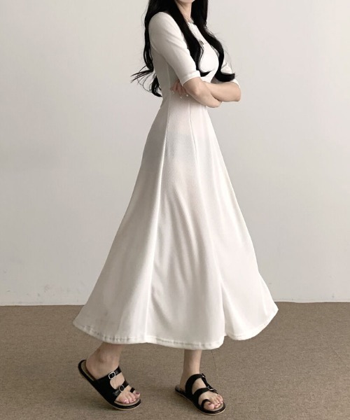 NANAHACHI(ナナハチ)の「Aラインロングワンピース(ワンピース・レディース・アイボリー/ピンク/ブラック/モカ・FREE)」の6枚目の写真