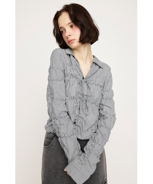 SLY（スライ）の「SHIRRING SKIPPER RIBBON SH シャーリング スキッパー リボン シャツ 春服（シャツ/ブラウス・レディース・マルチ/オフホワイト/ライトブルー/ブラック・FREE）」の9枚目の写真