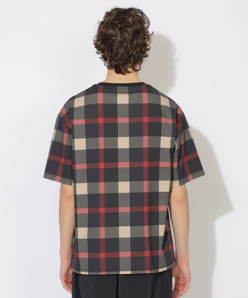 CB CRESTBRIDGE（シービークレストブリッジ）の「【WEB限定カラーあり】クレストブリッジチェックTシャツ（Tシャツ/カットソー・メンズ・ライトブルー/チャコールグレー/ネイビー/ベージュ系その他・2/1/3）」の12枚目の写真