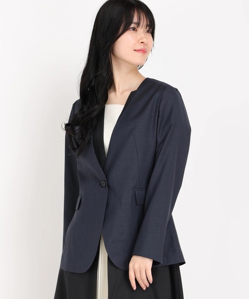 STRAWBERRY-FIELDS（ストロベリーフィールズ）の「ジュエルストレッチ　ノーカラージャケット（ノーカラージャケット・レディース・ブラック/ライトベージュ/ネイビー/グレー・2）」の7枚目の写真