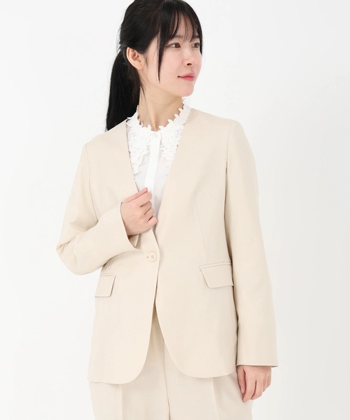 STRAWBERRY-FIELDS（ストロベリーフィールズ）の「ジュエルストレッチ　ノーカラージャケット（ノーカラージャケット・レディース・ブラック/ライトベージュ/ネイビー/グレー・2）」の20枚目の写真