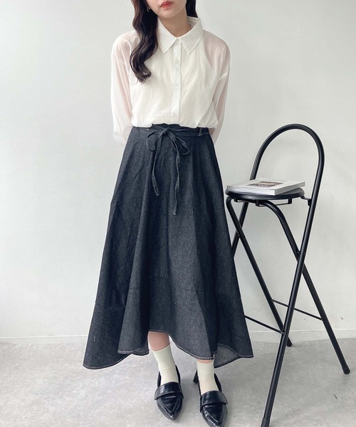 AS KNOW AS plus（アズノゥアズプラス）の「●サイドシャーリングリボン結び ビッグサイズシアーシャツ（シャツ/ブラウス・レディース・オフホワイト/ライトグリーン/スミクロ・FREE）」の6枚目の写真