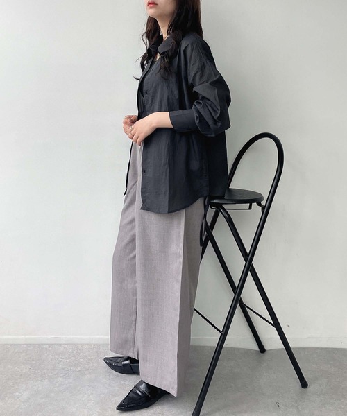 AS KNOW AS plus（アズノゥアズプラス）の「●サイドシャーリングリボン結び ビッグサイズシアーシャツ（シャツ/ブラウス・レディース・オフホワイト/ライトグリーン/スミクロ・FREE）」の14枚目の写真