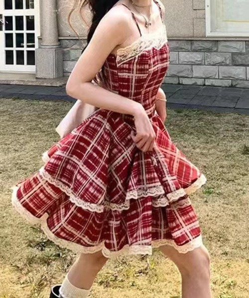 SPIGA（スピーガ）の「格子柄レーストリミングフレアミニOP（ワンピース・レディース・レッド・SMALL/MEDIUM/LARGE/X-LARGE）」の4枚目の写真