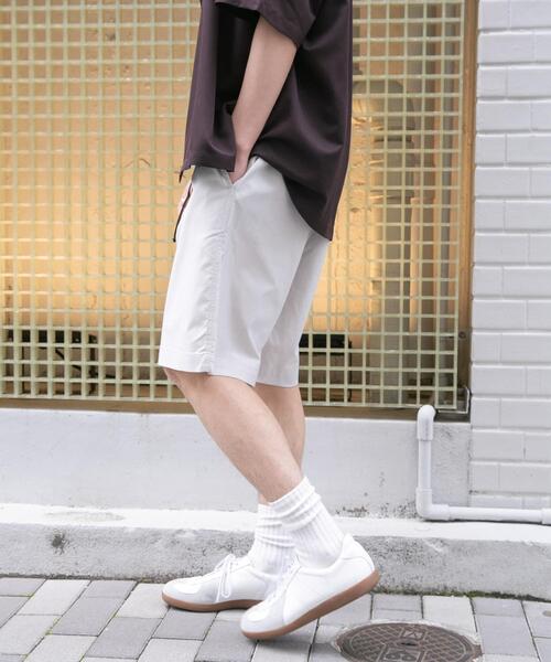 FORK&SPOON(フォークアンドスプーン)の「FORK&SPOON TEC LINENショートパンツ(その他パンツ・メンズ・ライトグレー/ブラック/ブルー系その他・5/4)」の1枚目の写真