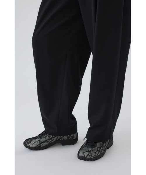 RIM.ARK(リムアーク)の「W tuck wide slacks ダブルタックワイドスラックス(スラックス・レディース・ブラック/ライトベージュ/チャコールグレー/スモークピンク・36/38)」の17枚目の写真