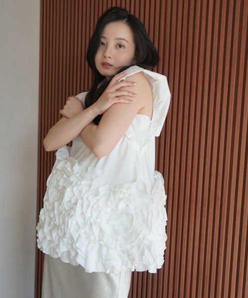 フラワーモチーフトップス(F BEIGE): TOPS