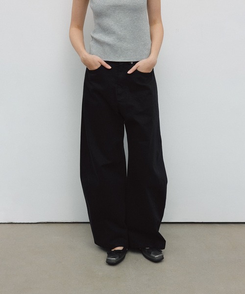 DECADE CLASSIC(ディケイド クラシック)の「DECADE CLASSIC コットン100% カーブシルエット デニムパンツ(デニムパンツ・レディース・ブラック/ライトベージュ/ブラウン・LARGE/MEDIUM/SMALL)」の12枚目の写真