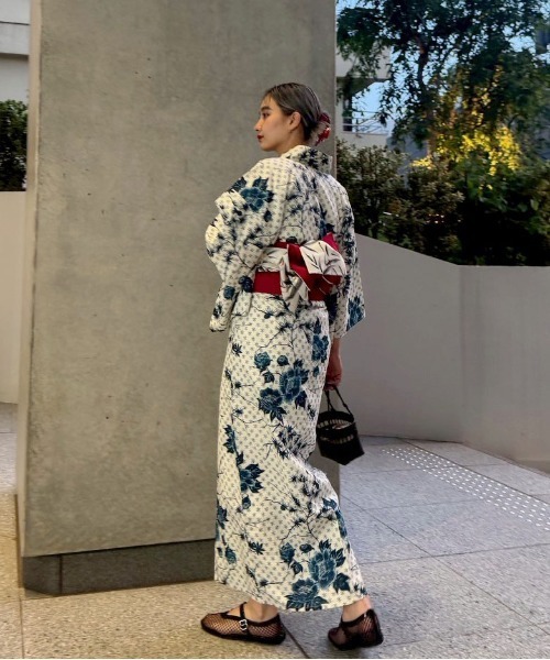 KEITAMARUYAMA × Ameri IVORYFLOWER YUKATA セール】KEITAMARUYAMA × Ameri IVORY FLOWER YUKATA（浴衣