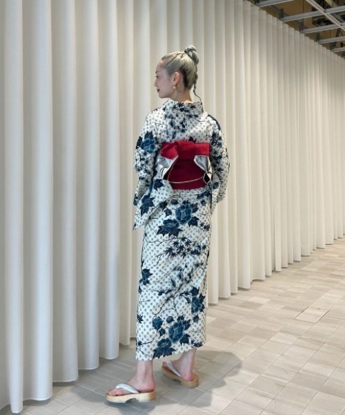 KEITA MARUYAMA（ケイタマルヤマ）の「KEITAMARUYAMA × Ameri IVORY