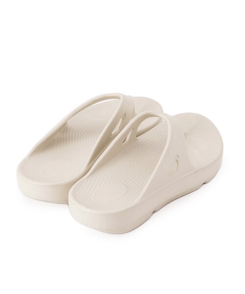 ITS'DEMO（イッツデモ）の「エアリートングサンダル（サンダル・レディース・アイボリー/ブラック/グレー・40/38）」の7枚目の写真