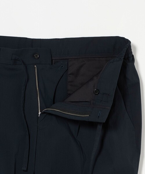 UNITED ARROWS(ユナイテッドアローズ)の「タイプライター スリムテーパード サイドシャーリング 1プリーツ パンツ -ストレッチ-(その他パンツ・メンズ・オリーブ/ベージュ/ネイビー・44/46/48/50/52)」の11枚目の写真