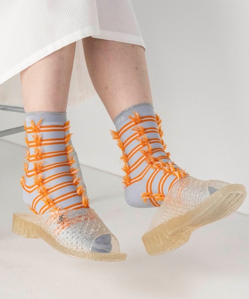 mintdesigns（ミントデザインズ）の「RIBBON JACQUARD SOCKS（ソックス/靴下・レディース・ミント/ネイビー/オレンジ/レッド・M）」の4枚目の写真
