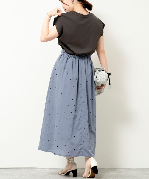 MICO COULIER（ミコクリエ）の「《接触冷感》《吸水速乾》DRY COTTONフロッキープリントノースリーブTシャツ（Tシャツ/カットソー・レディース・オフホワイト/チャコールグレー/グレイッシュベージュ・38）」の14枚目の写真