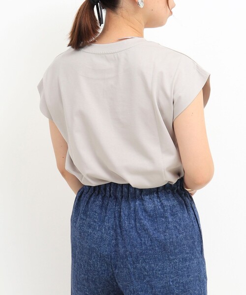 MICO COULIER（ミコクリエ）の「《接触冷感》《吸水速乾》DRY COTTONフロッキープリントノースリーブTシャツ（Tシャツ/カットソー・レディース・オフホワイト/チャコールグレー/グレイッシュベージュ・38）」の20枚目の写真