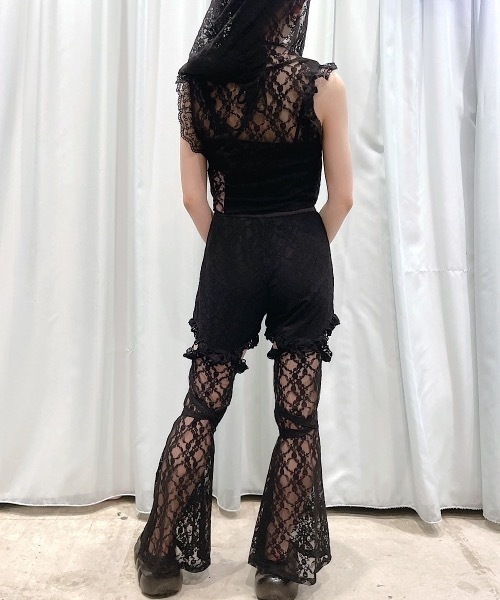 lilLilly（リルリリー）の「カットアウトレースフレアパンツ（その他パンツ・レディース・ブラック/パープル/ホワイト・FREE）」の16枚目の写真