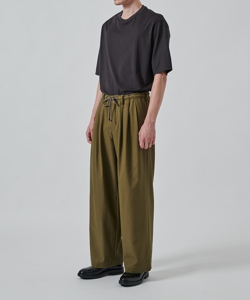 markaware（マーカウェア）の「【MARKAWARE/マーカウェア】別注 TRIPLE PLEATED WIDE TROUSERS（スラックス・メンズ・カーキブラウン/ダークグリーン/ブラック・1/2）」の9枚目の写真