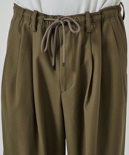 markaware（マーカウェア）の「【MARKAWARE/マーカウェア】別注 TRIPLE PLEATED WIDE TROUSERS（スラックス・メンズ・カーキブラウン/ダークグリーン/ブラック・1/2）」の8枚目の写真