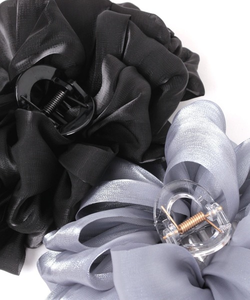 niko and...（ニコアンド）の「サテン風BIGバンスクリップ[tiny tiny(ティニーティニー)]（バレッタ/ヘアクリップ・レディース・ブラック/ライトブルー・0）」の6枚目の写真