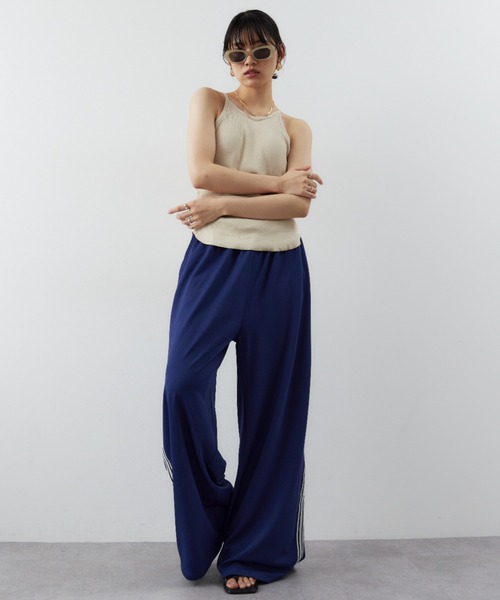 HANNE（アン）の「サイドラインワイドジャージパンツ（スウェットパンツ・レディース・ブルー/ブラック・SMALL/MEDIUM）」の6枚目の写真