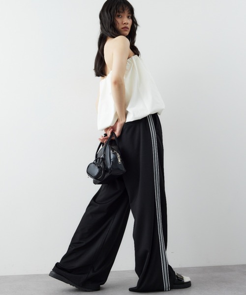 HANNE（アン）の「サイドラインワイドジャージパンツ（スウェットパンツ・レディース・ブルー/ブラック・SMALL/MEDIUM）」の18枚目の写真