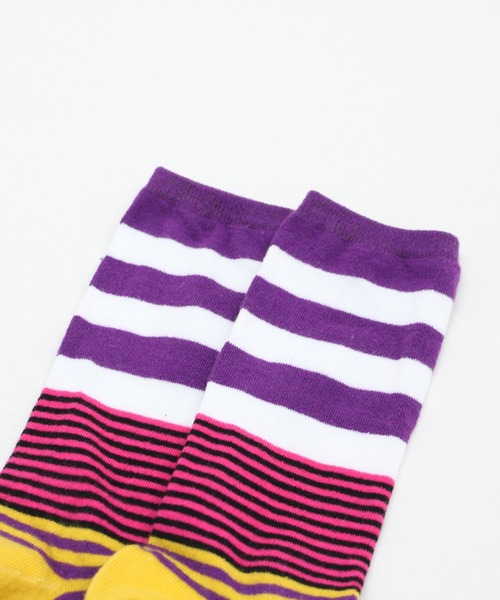 RNA（アールエヌエー）の「E5149 マルチボーダーソックス（ソックス/靴下・レディース・ブラック×ホワイト/ホワイト×パープル/ホワイト×レッド/ホワイト×グリーン・FREE）」の11枚目の写真