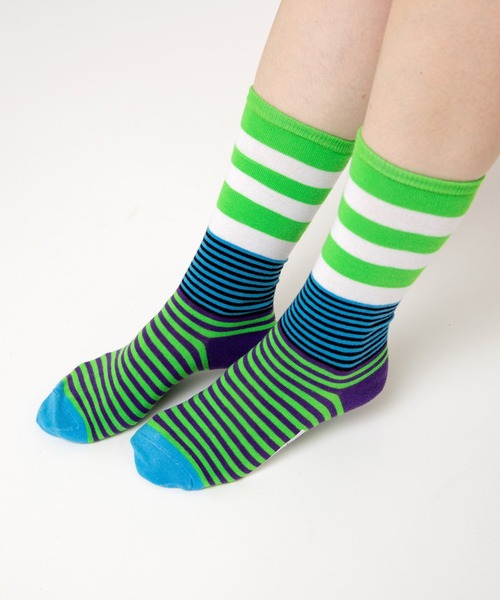 RNA（アールエヌエー）の「E5149 マルチボーダーソックス（ソックス/靴下・レディース・ブラック×ホワイト/ホワイト×パープル/ホワイト×レッド/ホワイト×グリーン・FREE）」の12枚目の写真