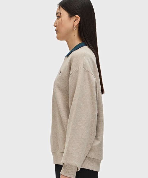FRED PERRY(フレッドペリー)の「Zip Neck Collar Sweatshirt/ジップネックスウェットシャツ(スウェット・レディース・グレイッシュベージュ/チャコールグレー・10)」の18枚目の写真