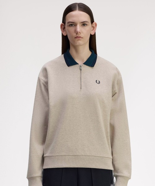 FRED PERRY(フレッドペリー)の「Zip Neck Collar Sweatshirt/ジップネックスウェットシャツ(スウェット・レディース・グレイッシュベージュ/チャコールグレー・10)」の21枚目の写真