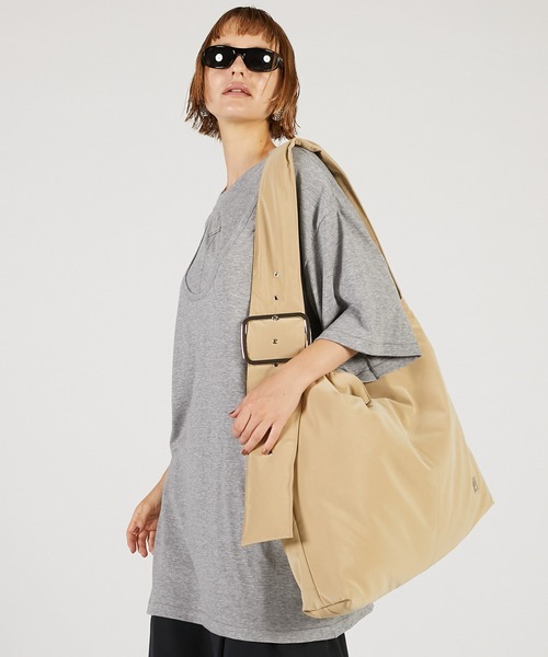 PRANK PROJECT(プランクプロジェクト)の「スエードライクビックトート / Suede-Like Big Tote(トートバッグ・レディース・ブラック/ブラウン/ベージュ・FREE)」の3枚目の写真