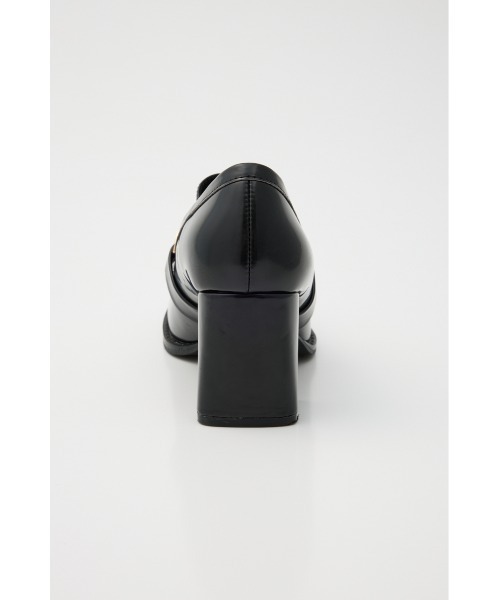 rienda（リエンダ）の「チェーン付きスリムトゥローファーパンプス  靴（ローファー・レディース・ブラウン/ブラック・SMALL/MEDIUM/LARGE）」の7枚目の写真