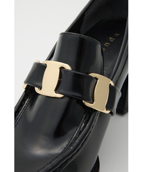 rienda（リエンダ）の「チェーン付きスリムトゥローファーパンプス  靴（ローファー・レディース・ブラウン/ブラック・SMALL/MEDIUM/LARGE）」の11枚目の写真