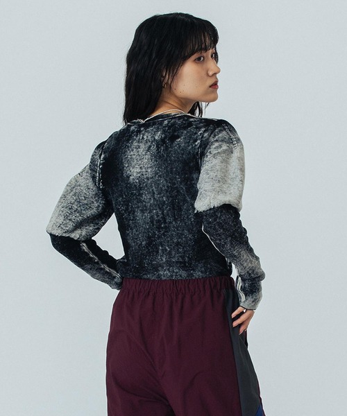 ROSE BUD(ローズバッド)の「(mici)VOLUME SLEEVE KNIT TOP(ニット/セーター・レディース・ブラック/ブルー・ONE SIZE)」の4枚目の写真