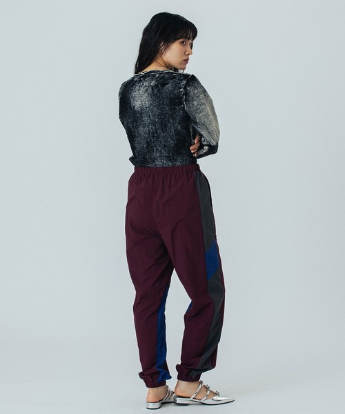 ROSE BUD(ローズバッド)の「(mici)VOLUME SLEEVE KNIT TOP(ニット/セーター・レディース・ブラック/ブルー・ONE SIZE)」の15枚目の写真
