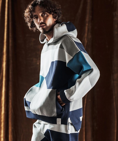 ANGENEHM（アンゲネーム）の「mpa3885-Jacquard Block Color Hoodie -Airy Yarn Sweater- ニットフーディー(AG05-014acf)（パーカー・メンズ・ブラック/ライトグレー/ネイビー・L/M/S）」の5枚目の写真