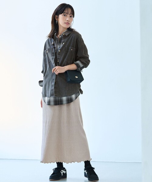 ANY（エニィ）の「オーバーデニムシャツ（シャツ/ブラウス・レディース・グレー系/ダルブルー系・F）」の5枚目の写真