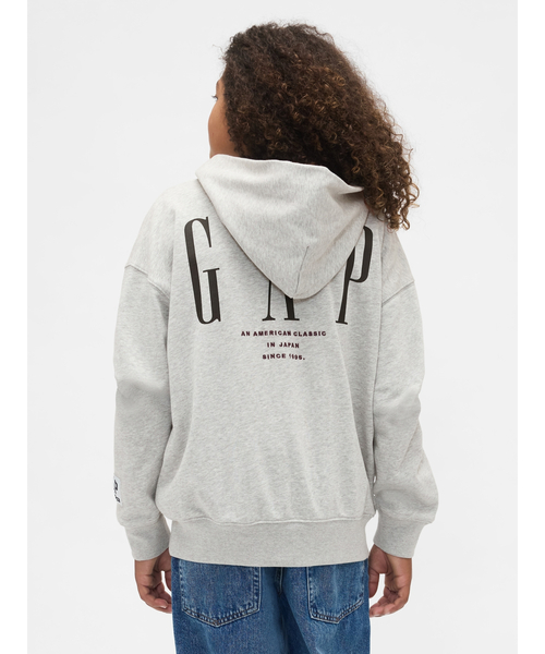 GAP（ギャップ）の「30th アニバーサリー ヴィンテージソフト GAPロゴ ジップアップパーカー (キッズ)（パーカー・キッズ・グリーン/ネイビー/オフホワイト/グレー・120cm/130cm/140cm/150cm/160cm）」の10枚目の写真