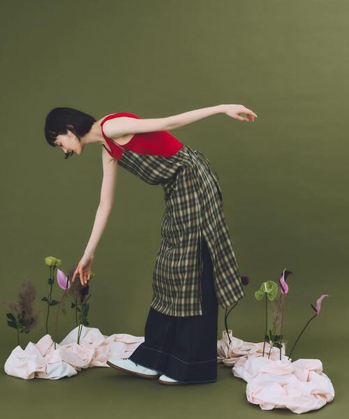 THE GOODLAND MARKET（ザグッドランドマーケット）の「cwtch　CHECK CAMI APRON（ワンピース・レディース・グリーン/グレー・FREE）」の4枚目の写真