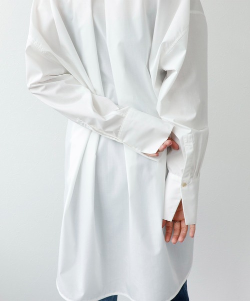 Three Four Time(スリーフォータイム)の「ピンタックビッグシャツ(シャツ/ブラウス・レディース・ホワイト/ネイビー・FREE)」の13枚目の写真